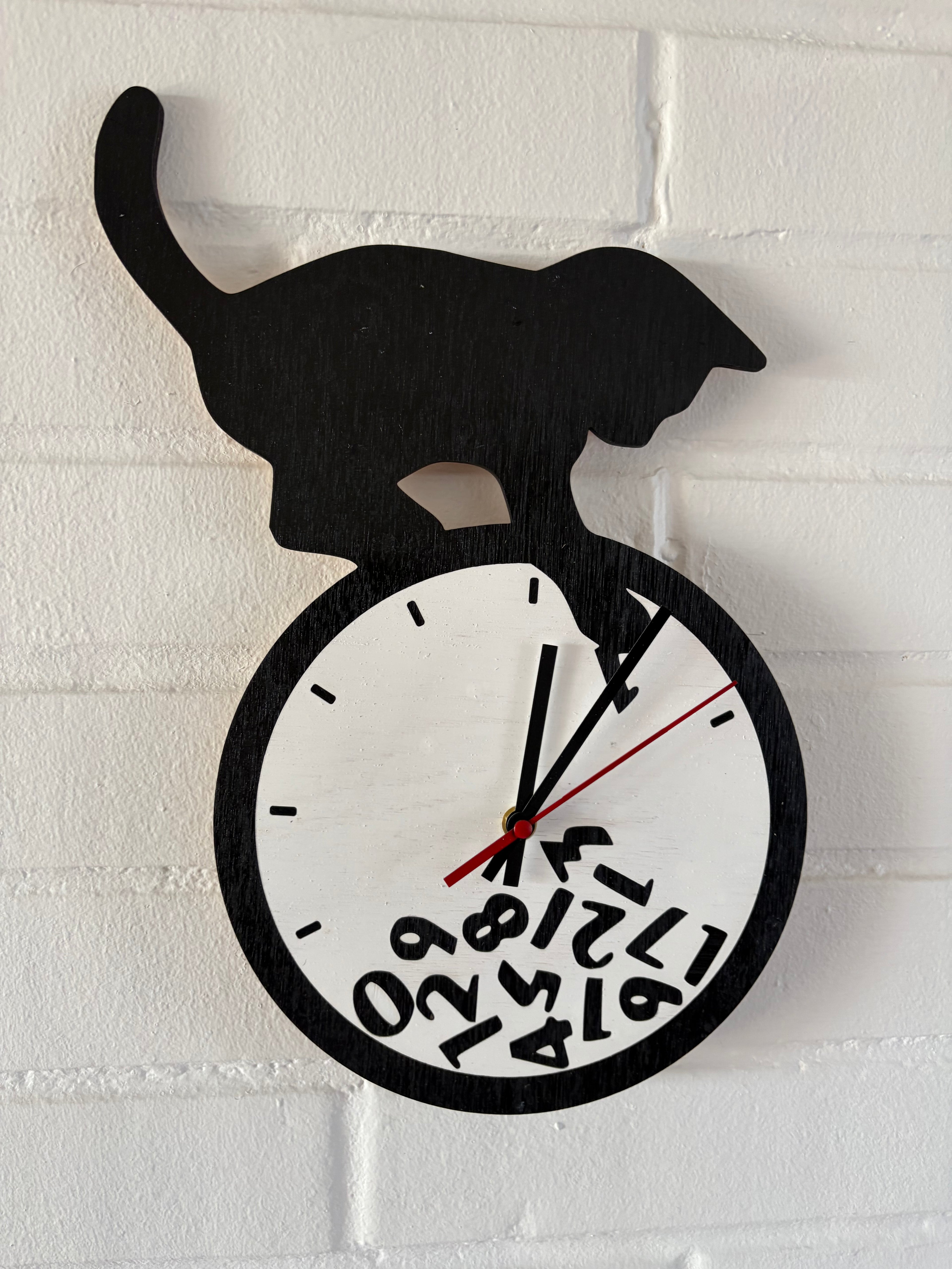 reloj de pared gato travieso